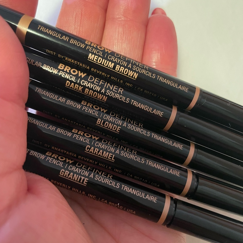 Anastasia Brow Definer Pencil NWOB